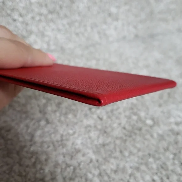 Louis Vuitton Red Textured Red Men's ID Holder AUTHENTIC - Picture 5 of 9